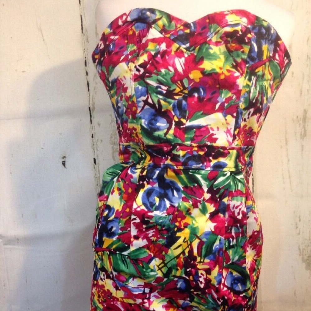Strapless Dress Divided by H & M colorful sz 6